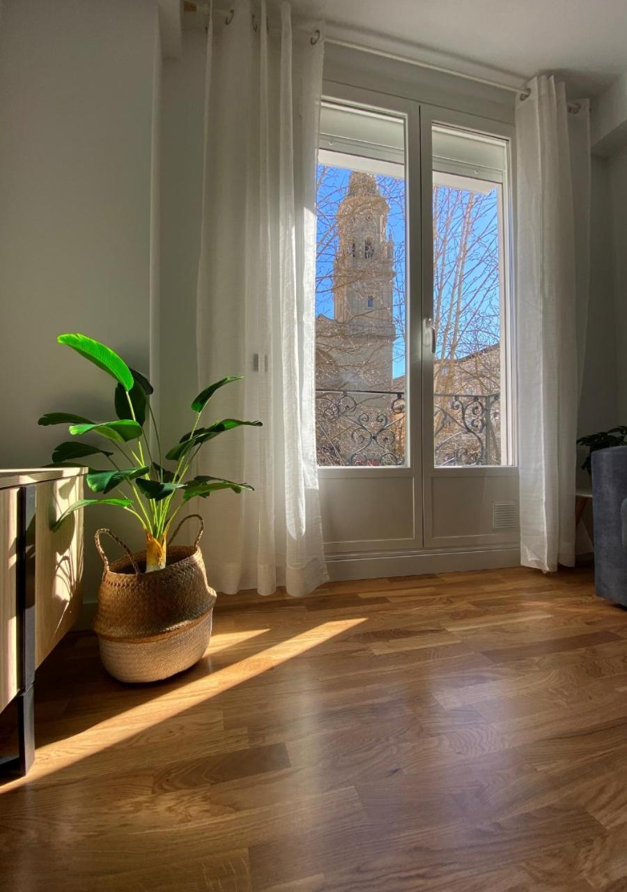 Alojamiento En Pleno Centro Con Wifi Y Aire Acondicionado Logrono Bagian luar foto